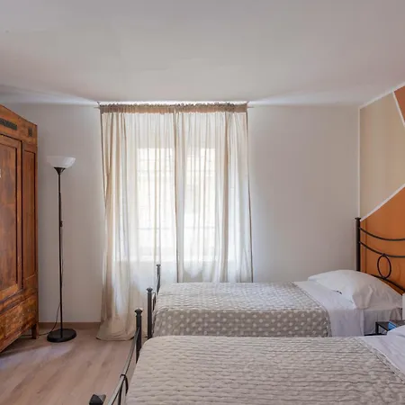 Center - Mazzini 73 *
